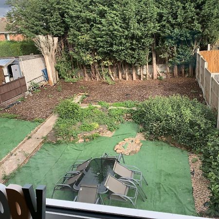 Crowthorne House, Beautiful 3 Bedroom Home For Upto 8 Guests, With Sofa Bed Cul-De-Sac With Private Driveway Nottingham Exterior foto